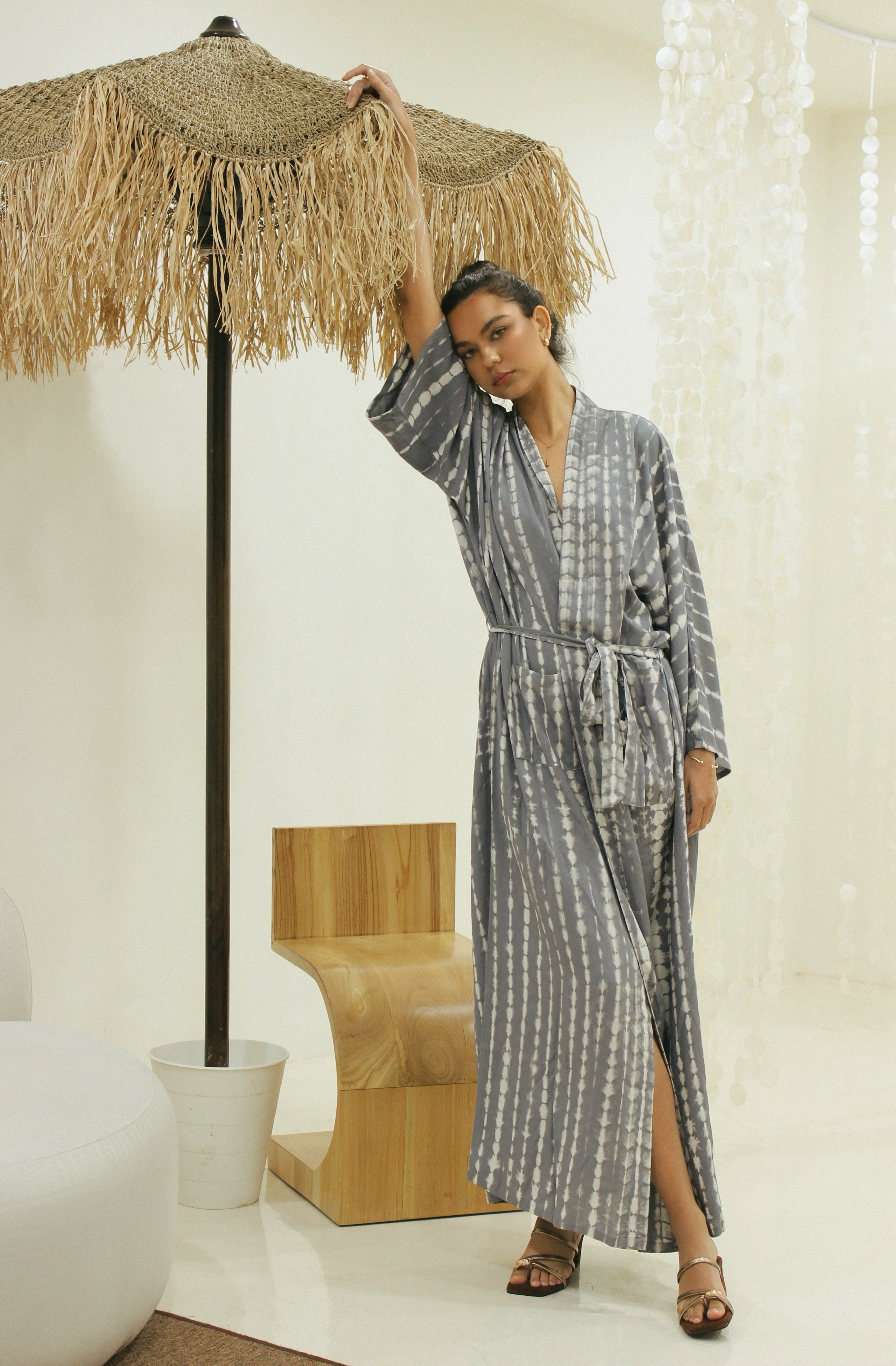Women’s Bali tie-dye maxi kimono featuring a flowing, relaxed silhouette for effortless resort wear. - Tulalara